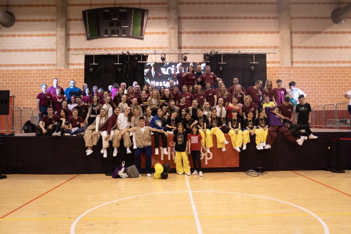Los bailarines de Marta Dance Factory logran oro y plata en el Autonómico de hip hop