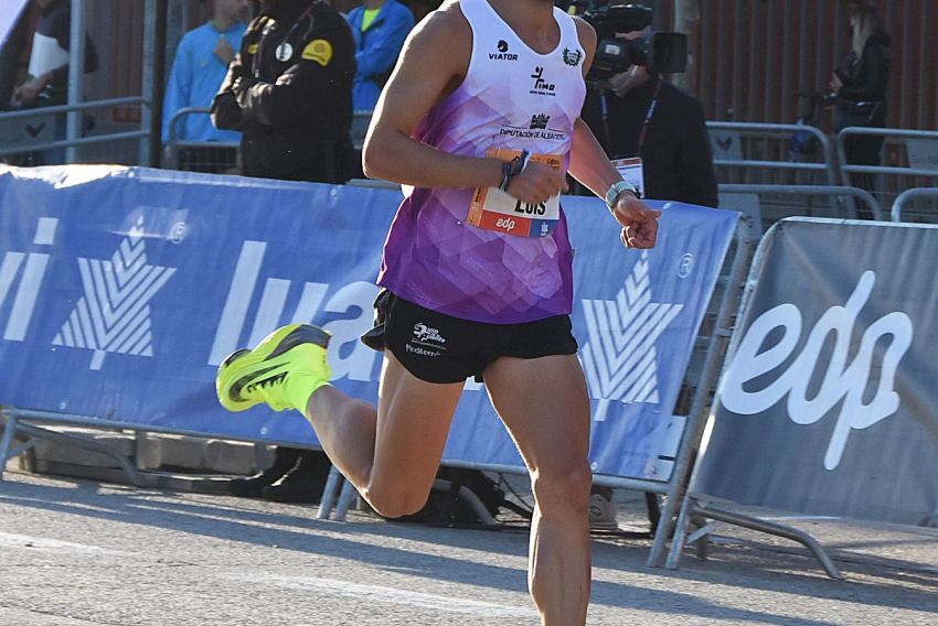 Luis Agustín firma un nuevo récord provincial en media maratón