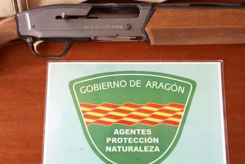 Agentes de Protección de la Naturaleza decomisan dos escopetas de caza en Samper en una zona no autorizada