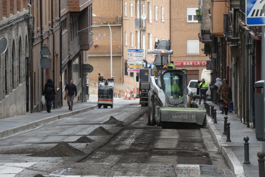 La calle San Francisco de Teruel se corta al tráfico esta semana por obras de asfaltado