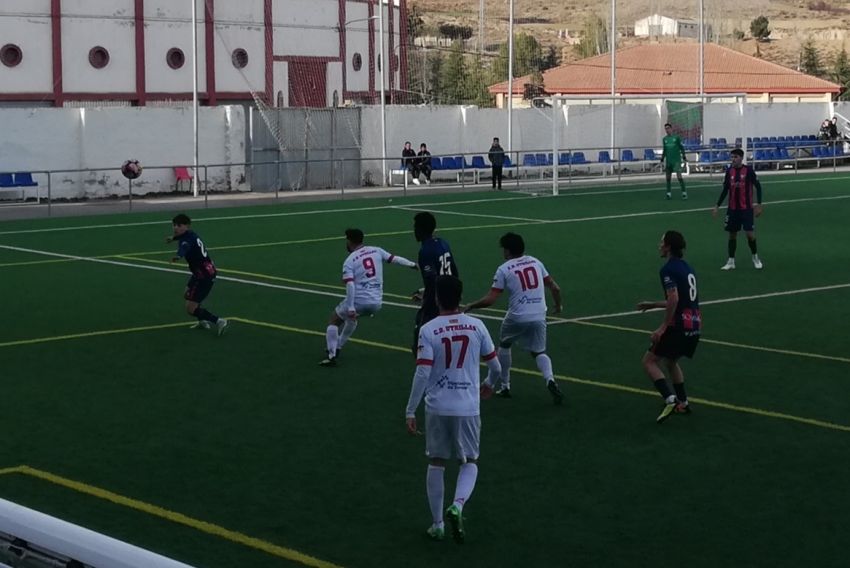 El Utrillas planta cara al Huesca B y vence por méritos propios (2-0)