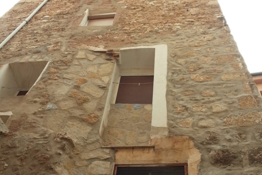 El Ayuntamiento de Teruel adquiere un torreón de la Muralla que formaba parte de dos viviendas particulares para rehabilitarlo