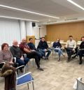 La agrupación socialista de Sarrión se interesa por el estado del cultivo de la trufa