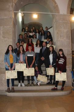 La Diputación de Teruel destaca el talento de los jóvenes de la provincia en la entrega de los Premios San Jorge de Narrativa y Pintura