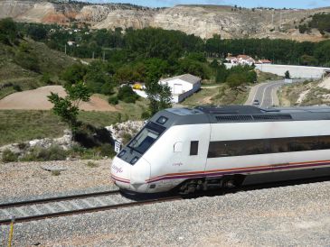 La inversión que Adif ha hecho en el ferrocarril de Teruel es inferior a lo que requiere el mantenimiento