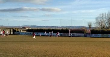 El CD Teruel gana 1-0 al descanso y el Calamocha llega a la media parte empate a cero