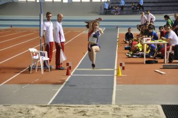 Diez podios turolenses en el Campeonato de Aragón cadete de Atletismo
