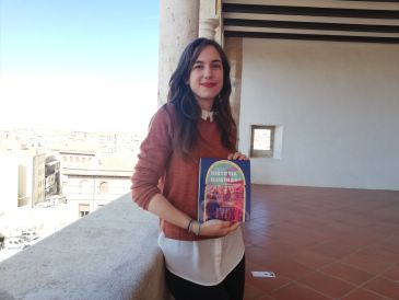 Laura Rubio, autora de la Historia Ilustrada de la Comunidad de Albarracín: 