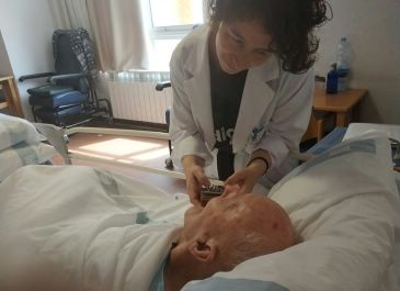Pacientes en estado terminal o con deterioro cognitivo de la residencia de mayores Javalambre de Teruel mejoran con la musicoterapia