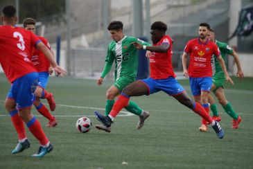 El CD Teruel cae 2-0 en Cornellá y se despide de la Segunda B un año después del ascenso