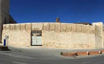 El Ayuntamiento de Teruel remitirá a Patrimonio tres propuestas para dar solución a la puerta que desluce la muralla