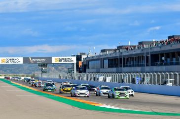 Trepidante jornada inaugural en el Racing Weekend de Motorland