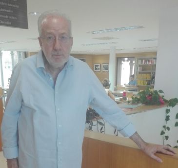 Ignacio Micolau, archivero y bibliotecario de Alcañiz y Medalla de la Orden del Mérito Civil: “Sería bueno que la DGA se implicara más en la red de bibliotecas”