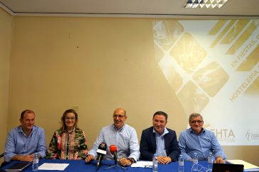 La Confederación de Hostelería y Turismo reivindica el papel de un colectivo que cuenta con 39.000 profesionales en Aragón