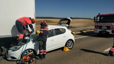 Dos heridos en un accidente en la A-23 en Torrijo del Campo en un choque por alcance