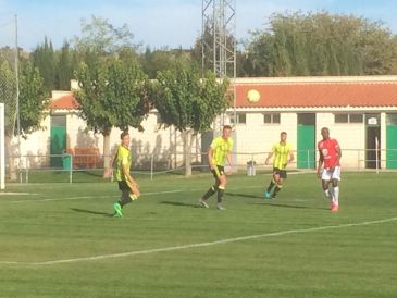 El Calamocha, con diez, pierde en casa contra el Deportivo Aragón por 0-3