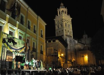 El Tenorio Mudéjar regresa a la calle y encuentra su escenario definitivo en la plaza de la Catedral de Teruel