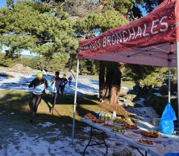 Barea y Unzalu dominan sobre la nieve de Orihuela en la Berrea Trail Race