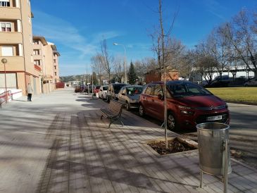 Nuevas aceras y arbolado para un tramo de la calle Los Enebros de Teruel