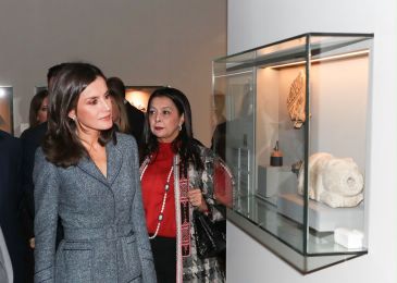 Doce piezas de Albarracín se exhiben en una muestra en la Alhambra de Granada