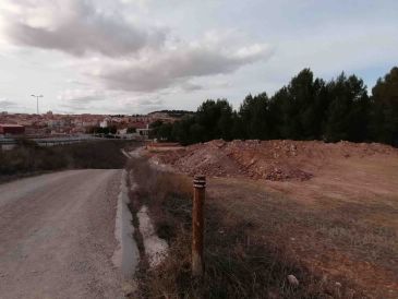 La Policía Local de Teruel abre diligencias por unos escombros ilegales