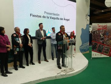 La alcaldesa de Teruel presenta en Fitur la Vaquilla,  “la mejor fiesta del mundo”