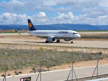 La aerolínea Lufthansa anuncia que deja sus 17 aviones A340 al cuidado de Tarmac en el Aeropuerto de Teruel