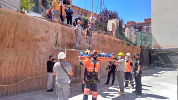 Rescatado un trabajador que ha caído en una zanja mientras trabajaba en una obra en Teruel