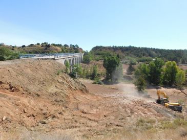 Las obras de reparación del terraplén de Caparrates ya están en marcha