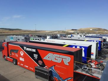 Pilotos de 21 países toman parte este fin de semana en el FIM CEV de Motorland