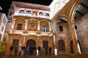 La Casa Consistorial y la Lonja de Alcañiz estrenan iluminación