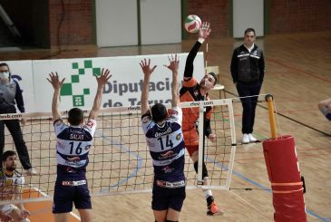 El CV Teruel se deshace de Río Duero Soria por 3-0 en Los Planos