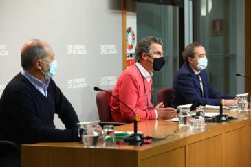La vacunación de residentes en Aragón acabará en seis semanas y comenzará la de sanitarios