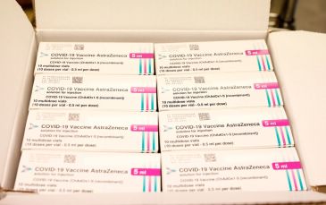 La campaña de vacunación covid-19 se abre ya al personal de los centros educativos aragoneses