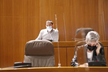 IU traslada a las Cortes las reivindicaciones de la Gent del Matarranya y reclama una moratoria temporal de los proyectos de renovables no aprobados