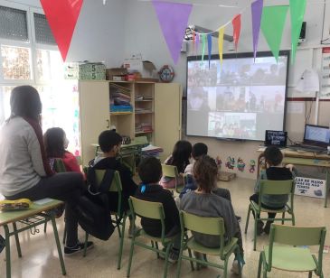 Salud Pública cierra dos aulas en el CRA Martín del Río por positivos de covid-19 esta semana