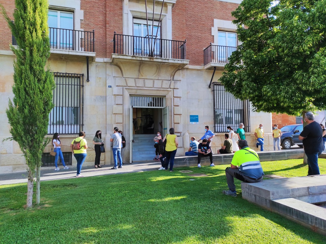 La provincia de Teruel notifica otros diez casos de covid, siete de ellos en la capital