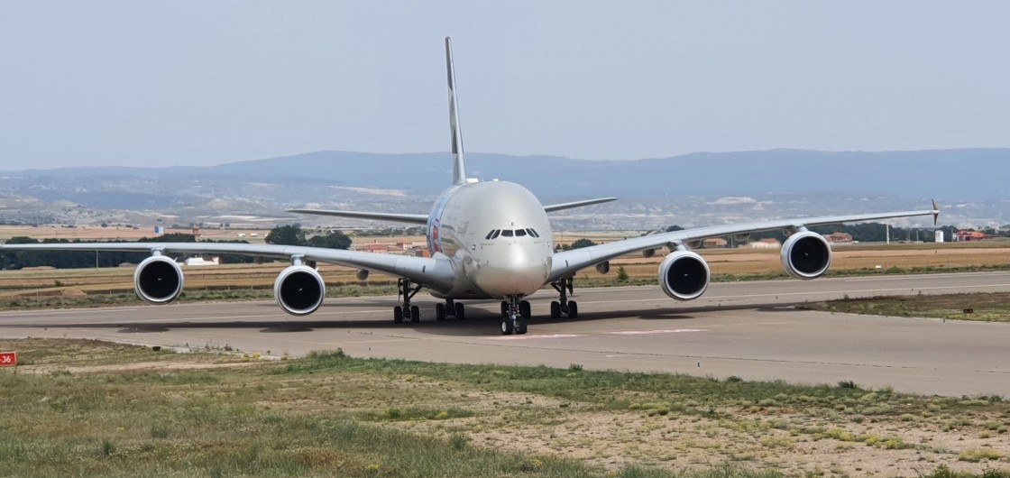 Tarmac ya guarda en el Aeropuerto de Teruel 21 unidades del A380, el avión de pasajeros más grande del mundo