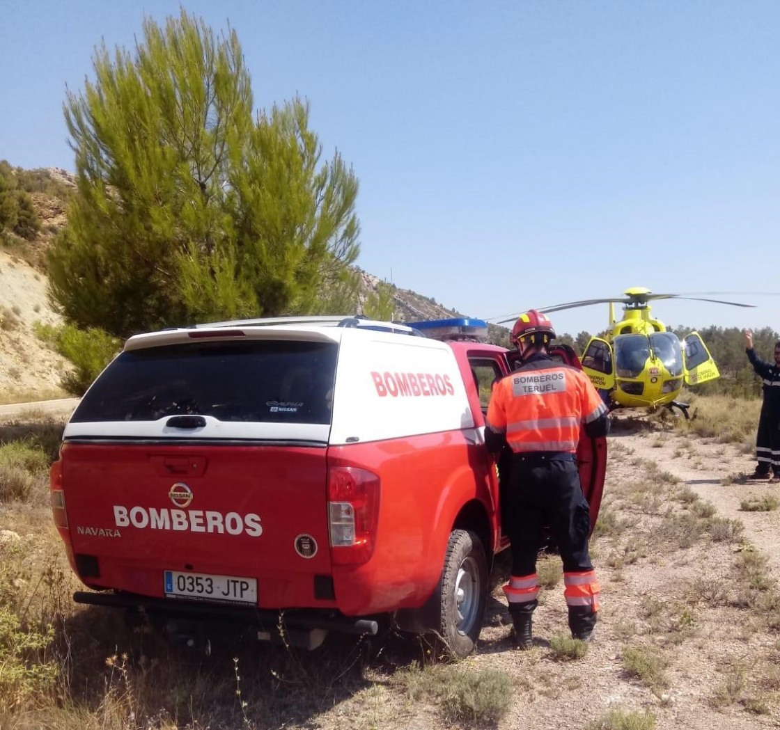 Un herido grave al caer su vehículo a un barranco entre Abenfigo y Castellote