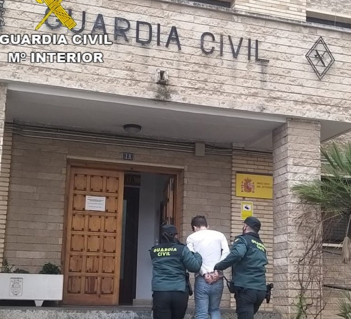 Detenido un hombre en Alcañiz tras robar al menos cuatro bolsos por el método del tirón