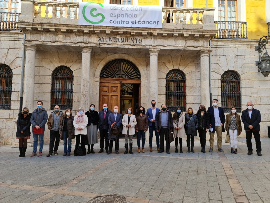 La AECC y las instituciones respaldan en el Día Mundial contra el Cáncer la mejor atención para todos los enfermos