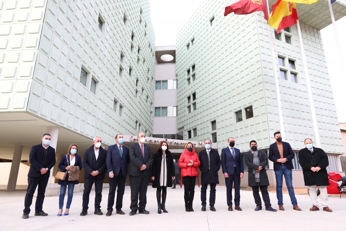 Lambán visita el nuevo Conservatorio de Teruel que en su primer curso completo acoge 300 alumnos y más de 30 especialidades