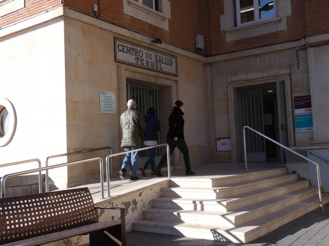 La provincia de Teruel pasa de  40 a 16 pacientes con covid en  los hospitales en solo siete días