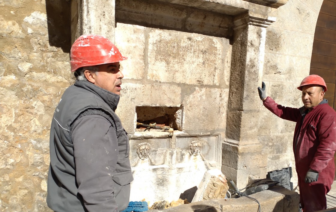 Comienzan los trabajos para restaurar la fuente del Deán de Teruel capital
