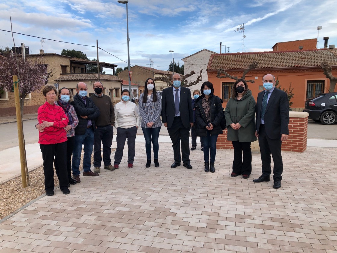 Puigmoreno estrena un nuevo espacio ciudadano gracias al Plan de Obras y Servicios de barrios de la DPT