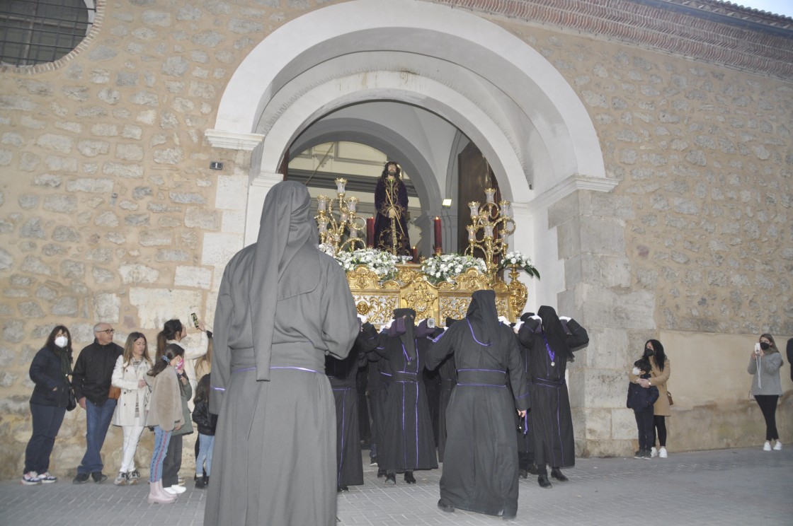 Teruel recupera el fervor por sus imágenes con sus procesiones en los días grandes de la Semana Santa