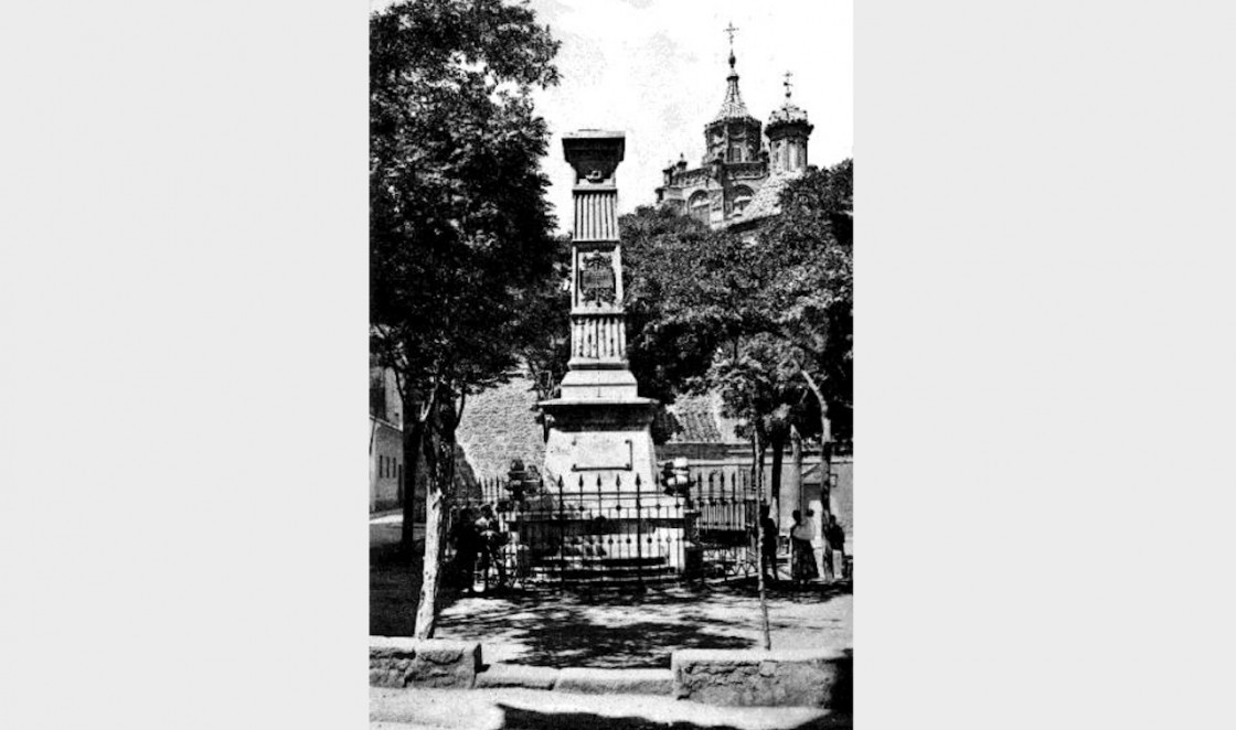 La Federación Vecinal plantea rememorar  el monumento a los Héroes de la Libertad en la plaza de la Marquesa