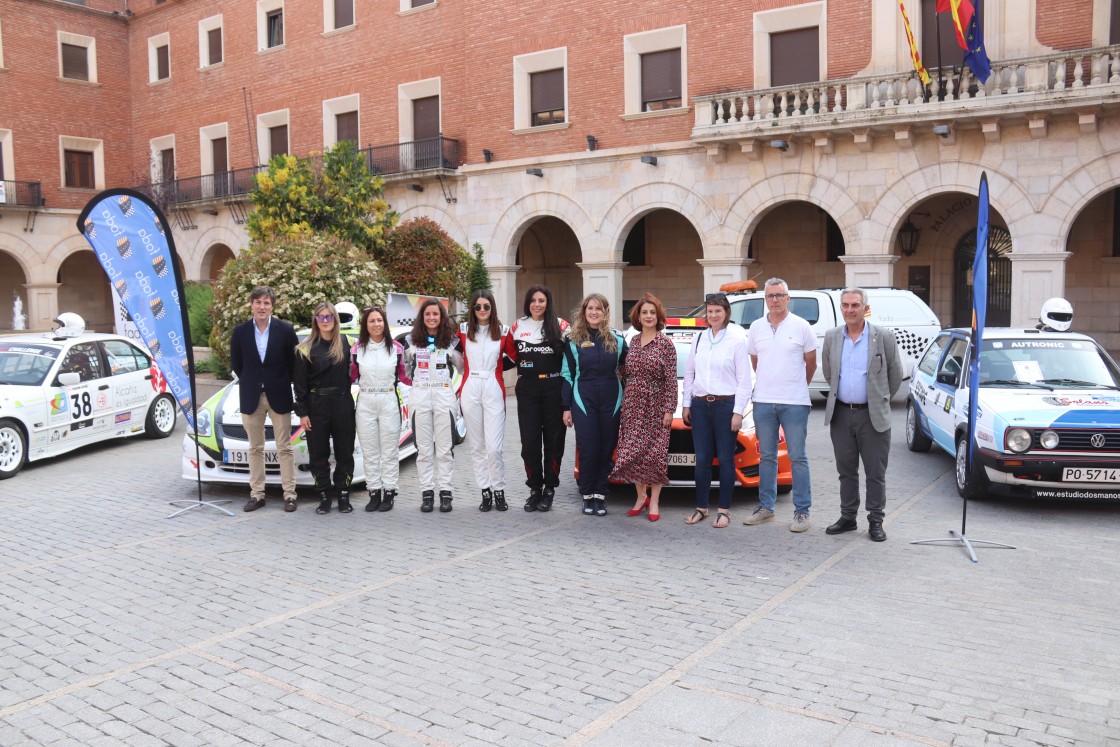 La Federación Aragonesa de Automovilismo presenta en Teruel a sus equipos femeninos
