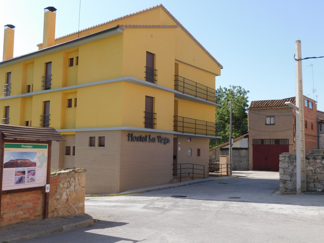 El Ayuntamiento de Peralejos busca gestores para el hostal municipal