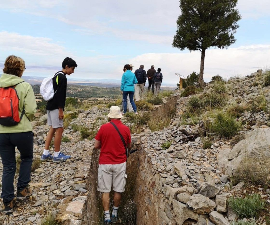 La Comunidad de Teruel relanza Dino Experience y Atrinchérate para atender la demanda turística